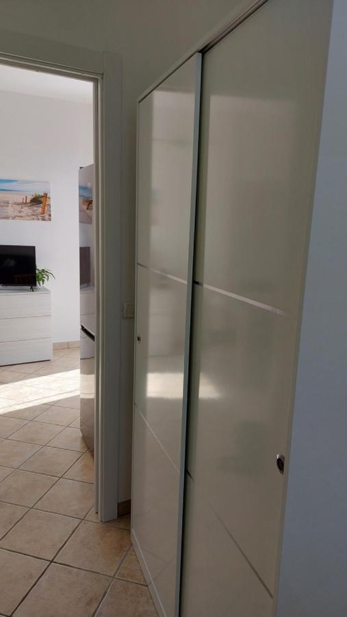 Lovely House Risveglio Fronte Mare Marina Di Pescoluse Bagian luar foto