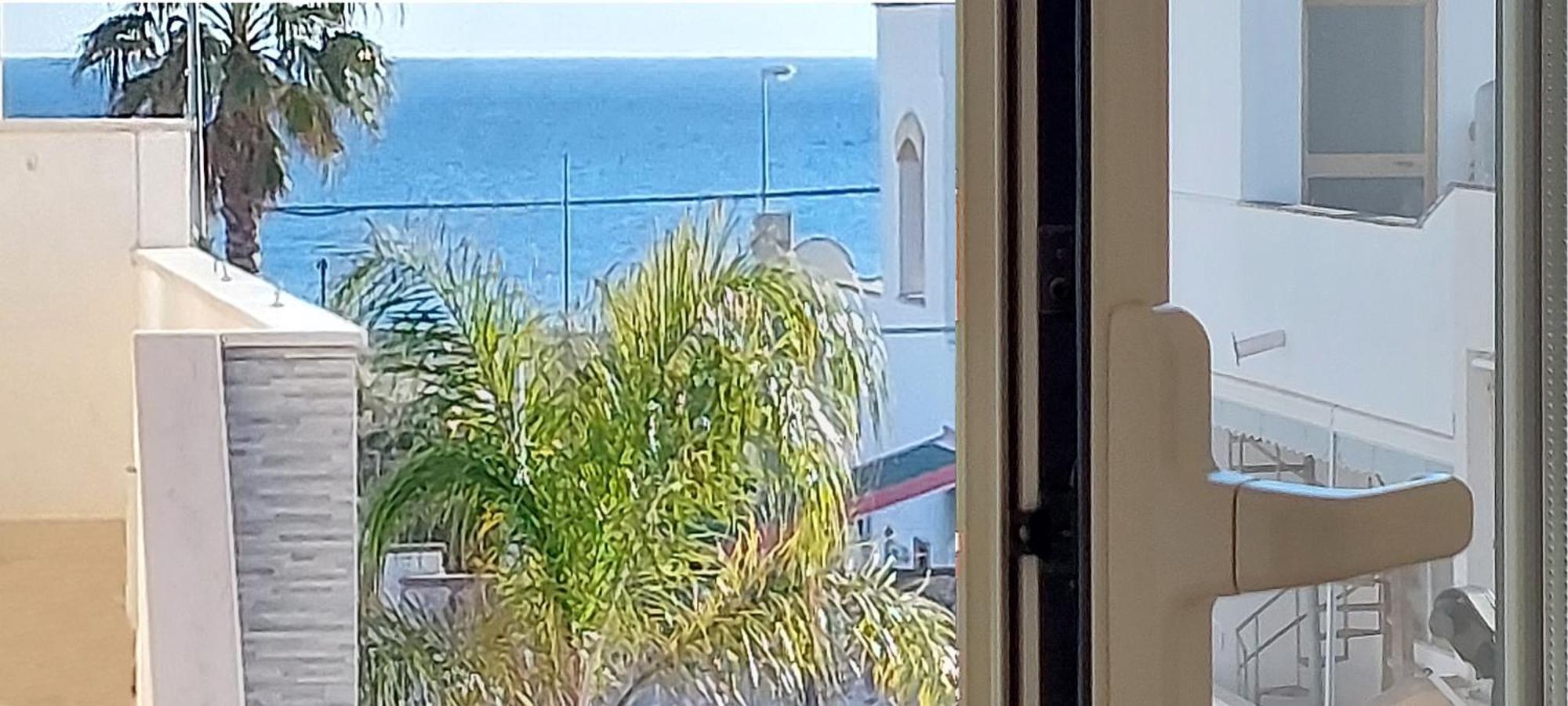 Lovely House Risveglio Fronte Mare Marina Di Pescoluse Bagian luar foto